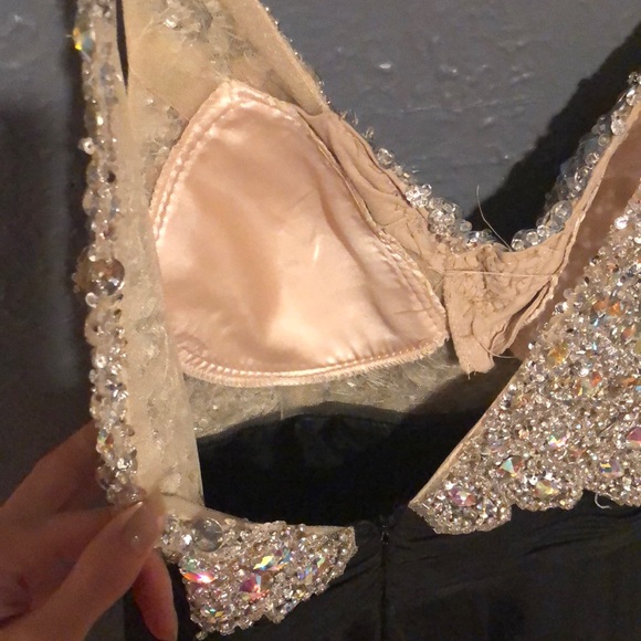 Prom dress jeweled busy - Picture 5 of 5